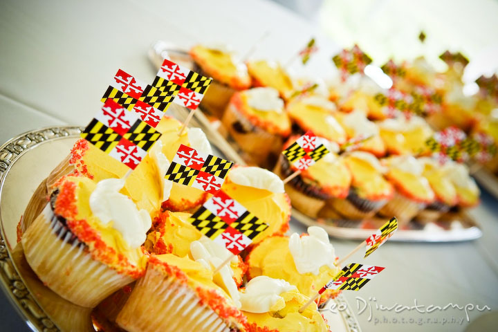 Maryland themed cupcake with Maryland flag. Cove Creek Country Club, Stevensville, Kent Island, Eastern Shore, Maryland Wedding Photographer, beach wedding photographer