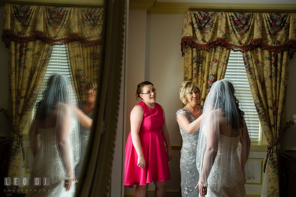 The Bride with her sister and Mother of the Bride. Aspen Wye River Conference Centers wedding at Queenstown Maryland, by wedding photographers of Leo Dj Photography. http://leodjphoto.com