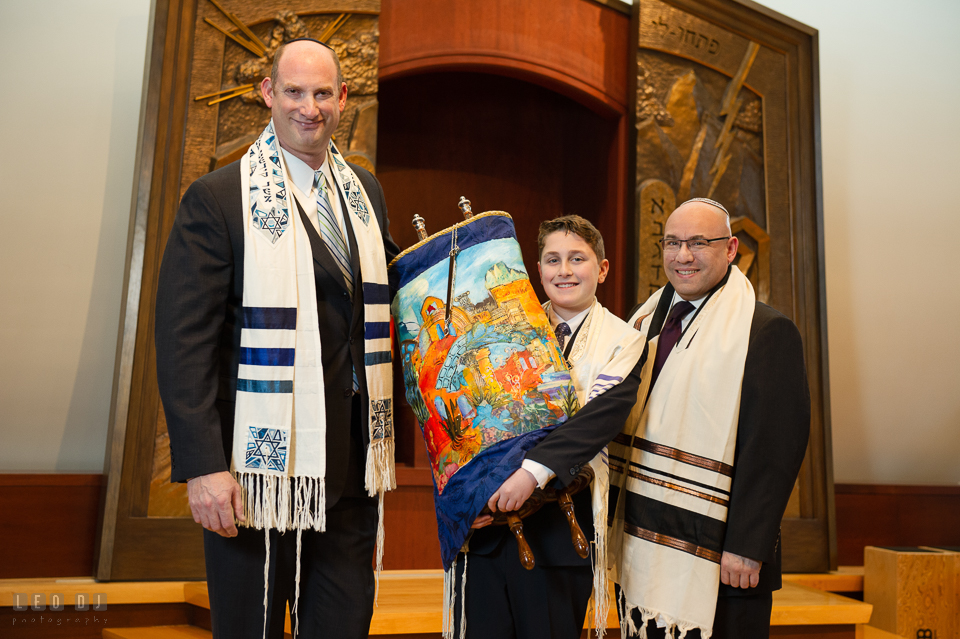 Temple Beth Shalom Annpolis Maryland bar mitzvah boy posing with rabbi and cantor photo by Leo Dj Photography.