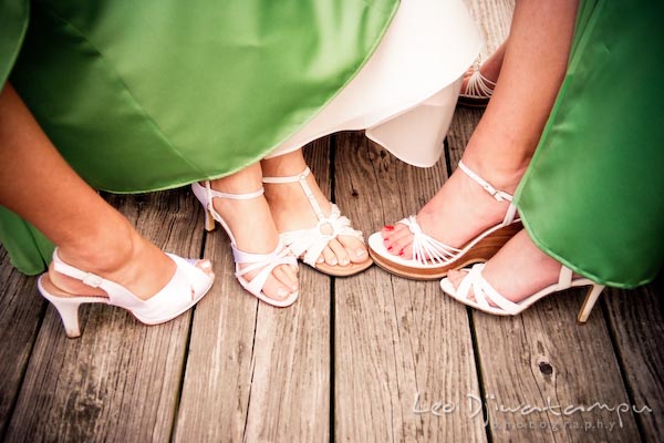 bride maid of honor bridesmaids showing high heel shoes annapolis kent island maryland wedding photography photographers
