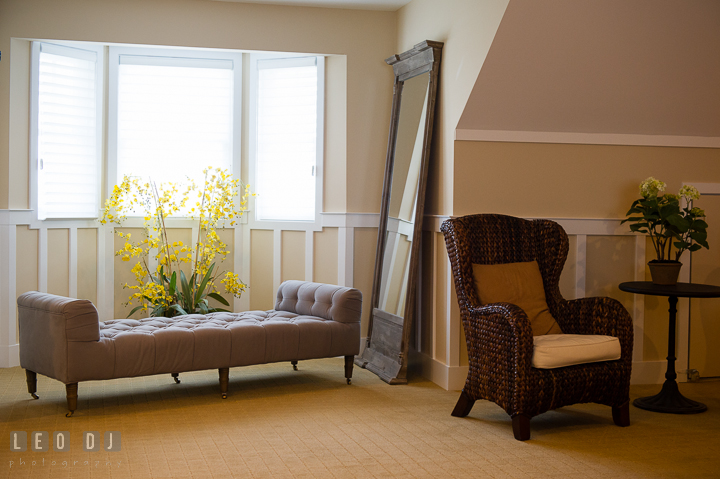 Room interior of the Bridal suite in Tavern Suite. Kent Island Maryland Chesapeake Bay Beach Club wedding ceremony and getting ready photo, by wedding photographers of Leo Dj Photography. http://leodjphoto.com