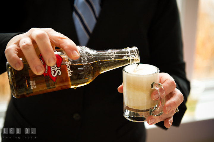 Staff pouring root beer into mug with ice cream. Chesapeake Bay Beach Club wedding bridal testing photos by photographers of Leo Dj Photography. http://leodjphoto.com