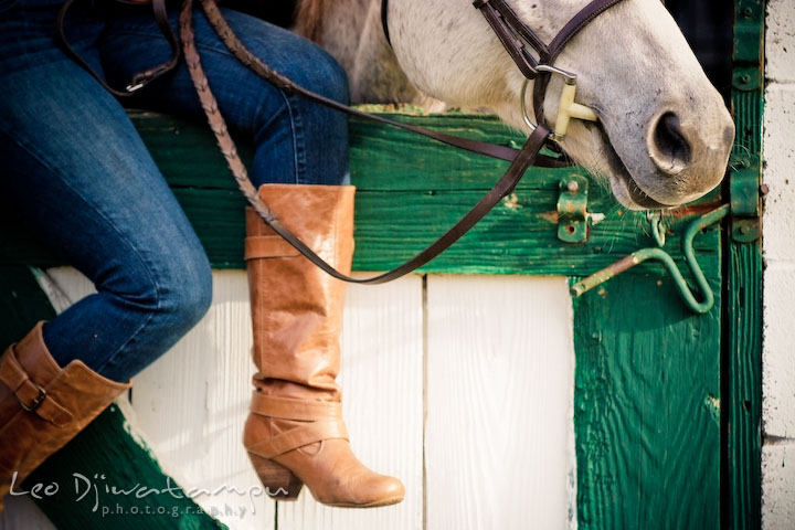 Horse nose and her owner's boots. Annapolis Kent Island Maryland High School Senior Portrait Photography with Horse Pet by photographer Leo Dj