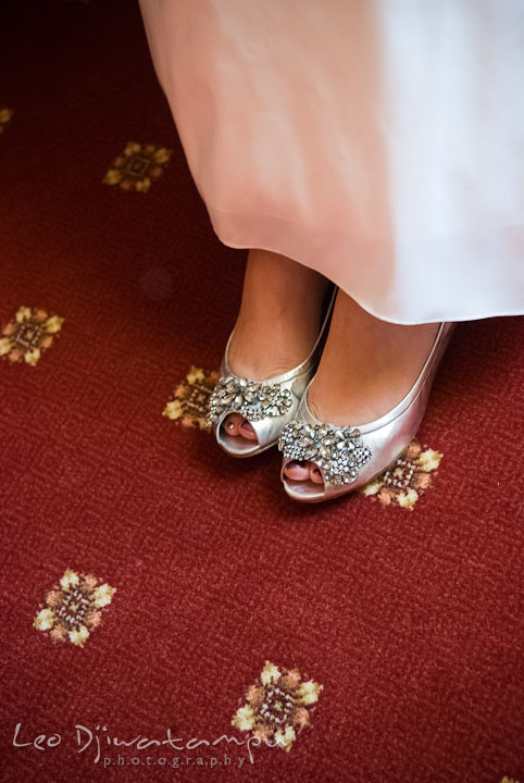 Bride's sparkly silver shoes. Mariott Aspen Wye River Conference Center Wedding photos at Queenstown Eastern Shore Maryland, by photographers of Leo Dj Photography.