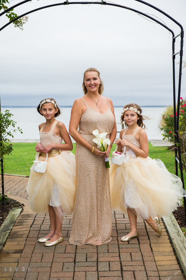 Silver Swan Bayside Bride and flower girls photo by Leo Dj Photography