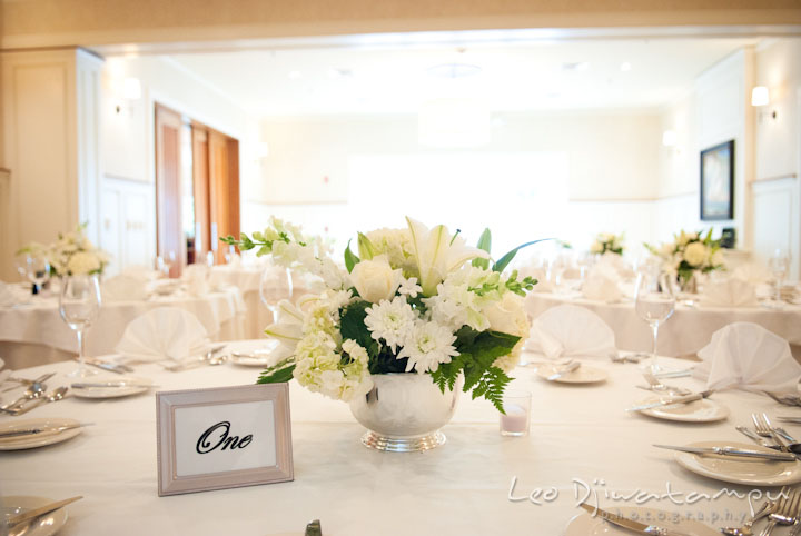 Table setting with the center piece. Mariott Aspen Wye River Conference Center Wedding photos at Queenstown Eastern Shore Maryland, by photographers of Leo Dj Photography.