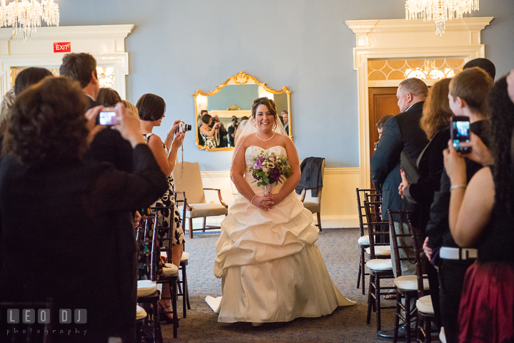 Bride walking down the isle. The Tidewater Inn Wedding, Easton Maryland, ceremony photo coverage by wedding photographers of Leo Dj Photography. http://leodjphoto.com